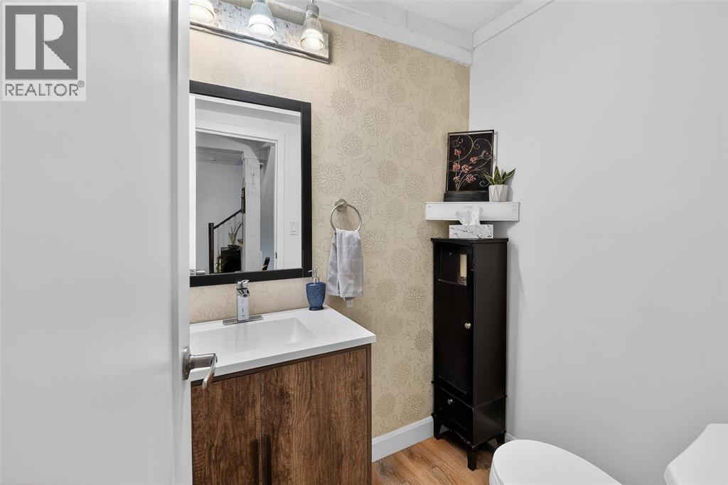 Lorem Ipsum Dolor Sit, Plympton-Wyoming, Ontario  N0N  - Photo 37 - DEMO29523778