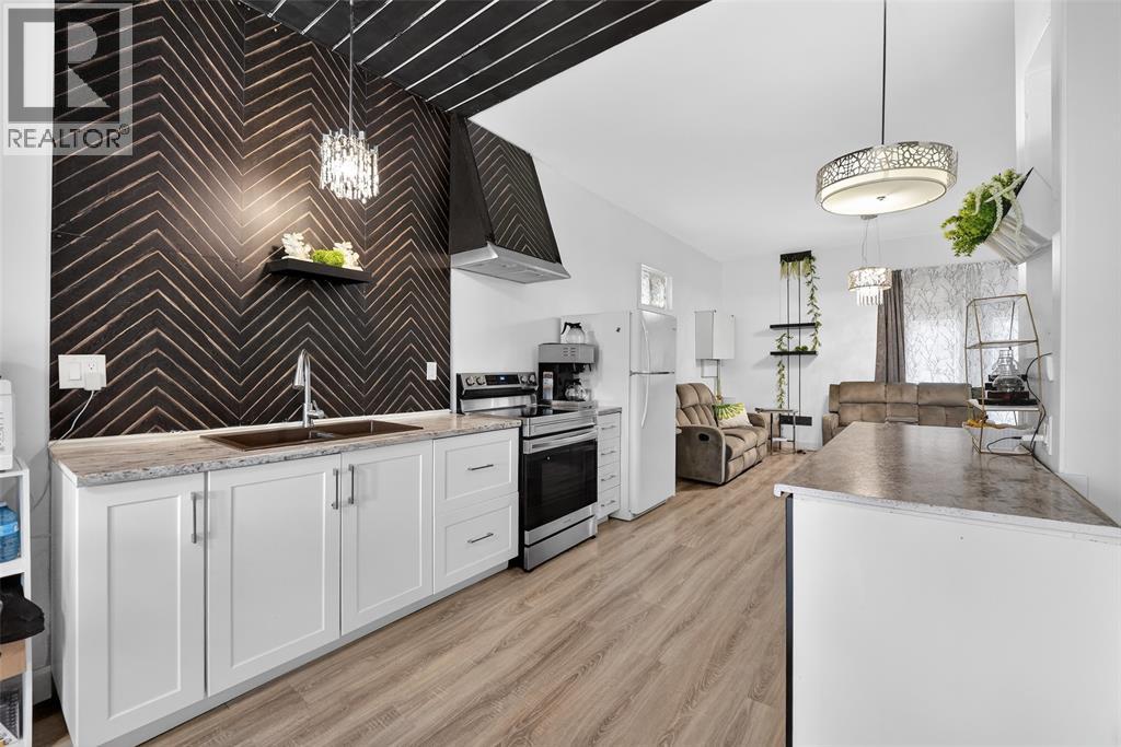 Lorem Ipsum Dolor Sit, Plympton-Wyoming, Ontario  N0N  - Photo 4 - DEMO29523778