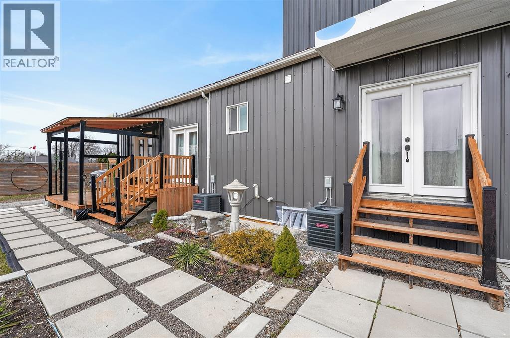 Lorem Ipsum Dolor Sit, Plympton-Wyoming, Ontario  N0N  - Photo 46 - DEMO29523778