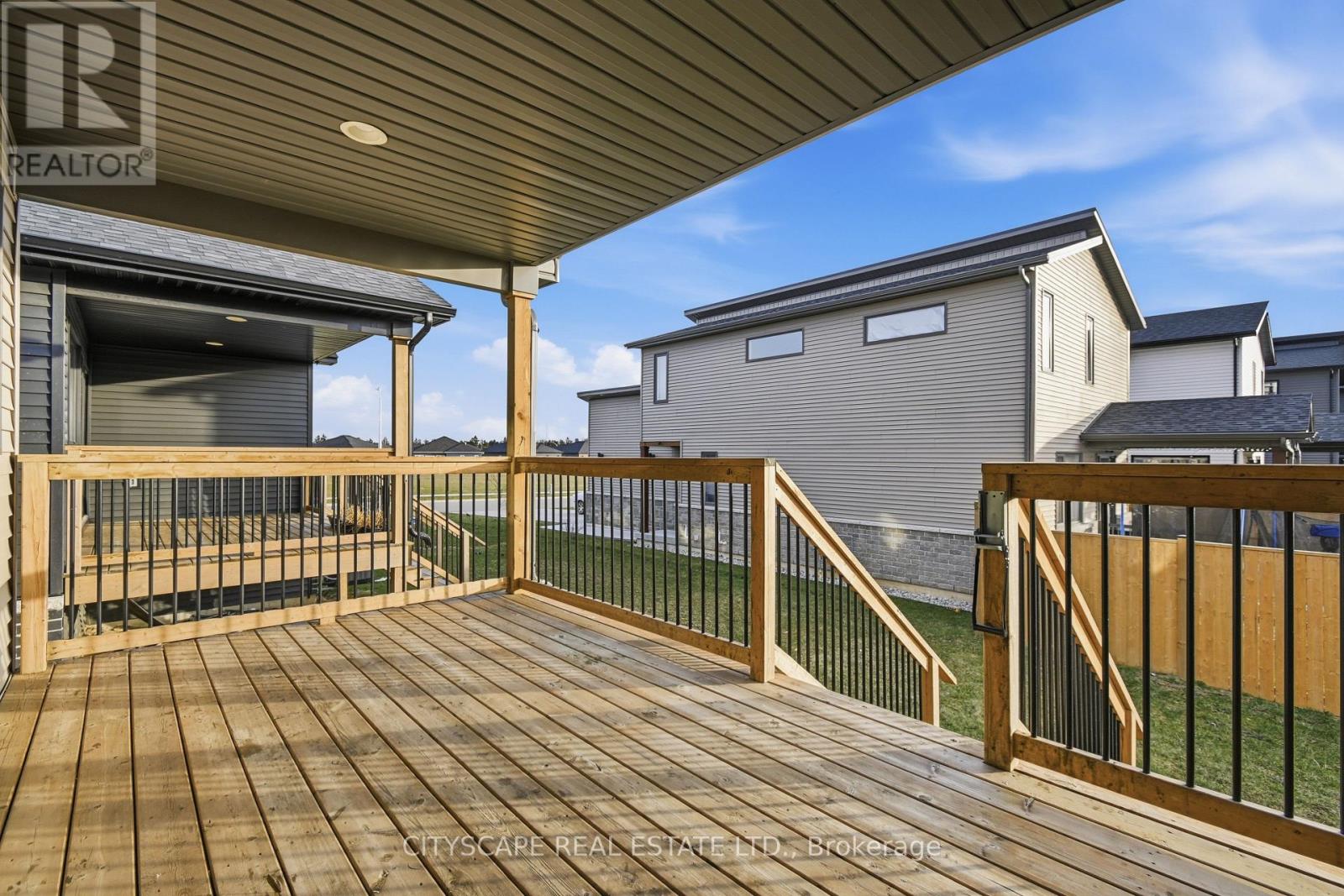 106 Ironwood Trail, Chatham-Kent (Sw), Ontario  N7M 0T3 - Photo 11 - X12927324