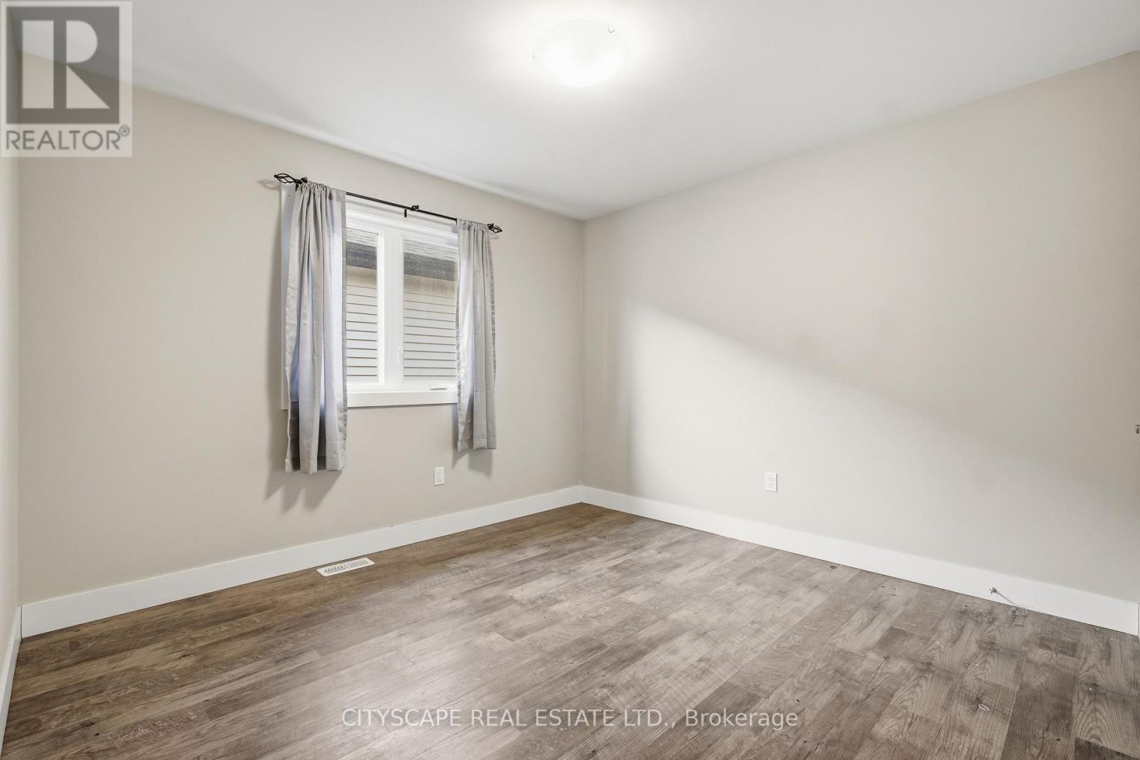 106 Ironwood Trail, Chatham-Kent (Sw), Ontario  N7M 0T3 - Photo 21 - X12927324