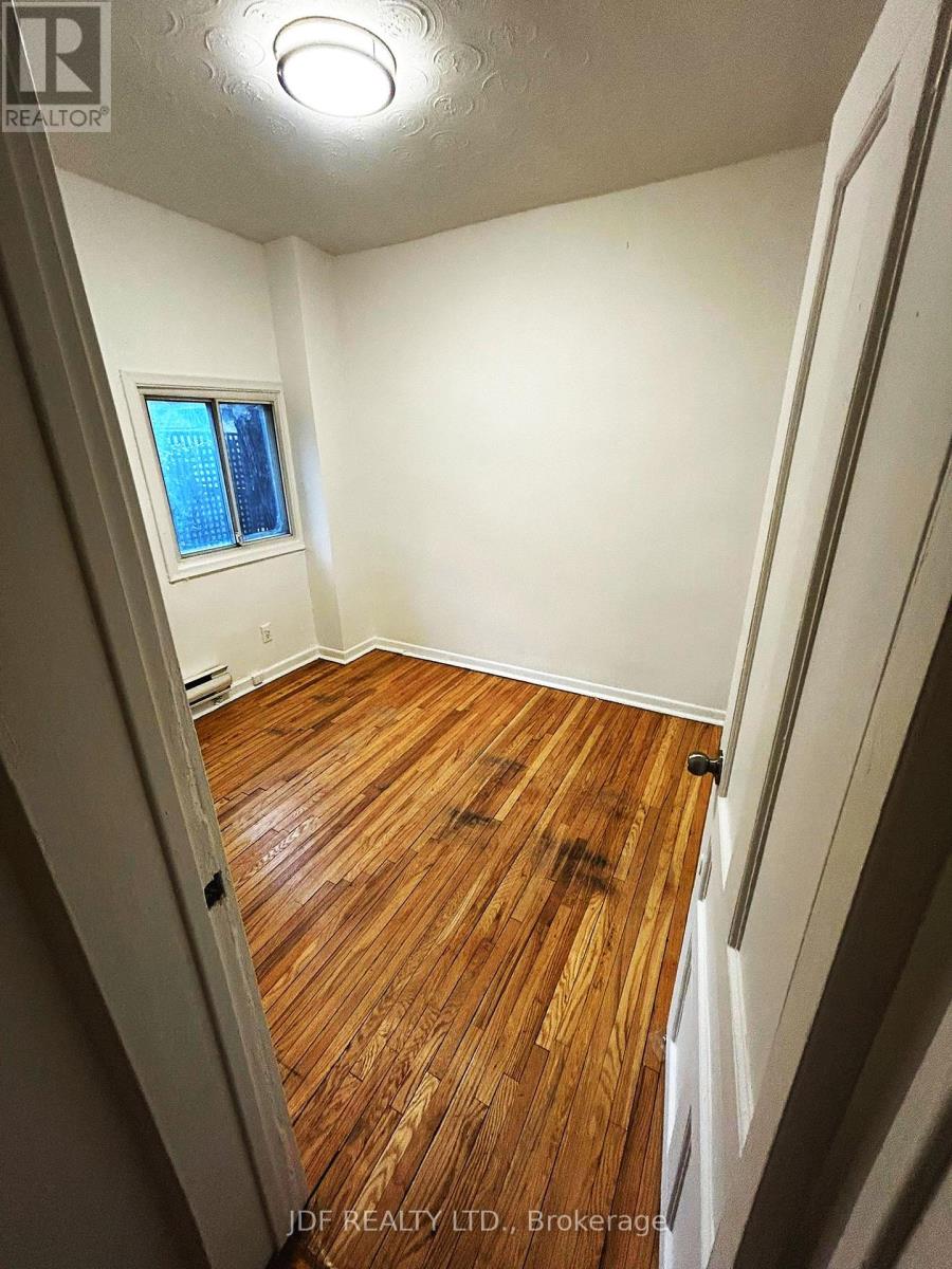 383 Lansdowne Avenue, Toronto, Ontario  M6H 3Y2 - Photo 17 - C12909846