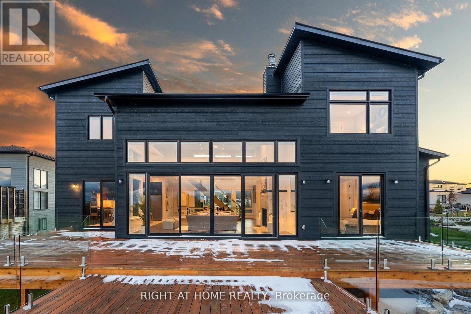 101 Sladden Court, Blue Mountains, Ontario  N0H 2P0 - Photo 40 - X12926700