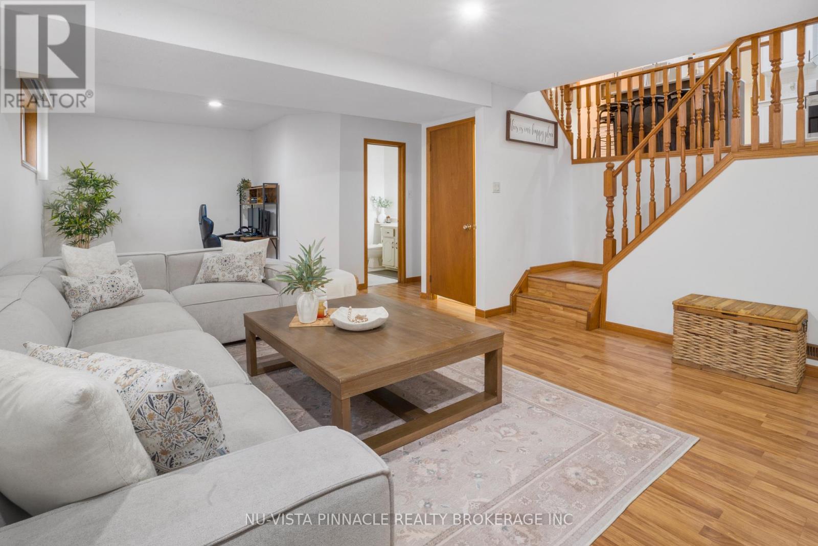 44 Golfdale Crescent, London South, Ontario  N6C 5P2 - Photo 15 - X12927400