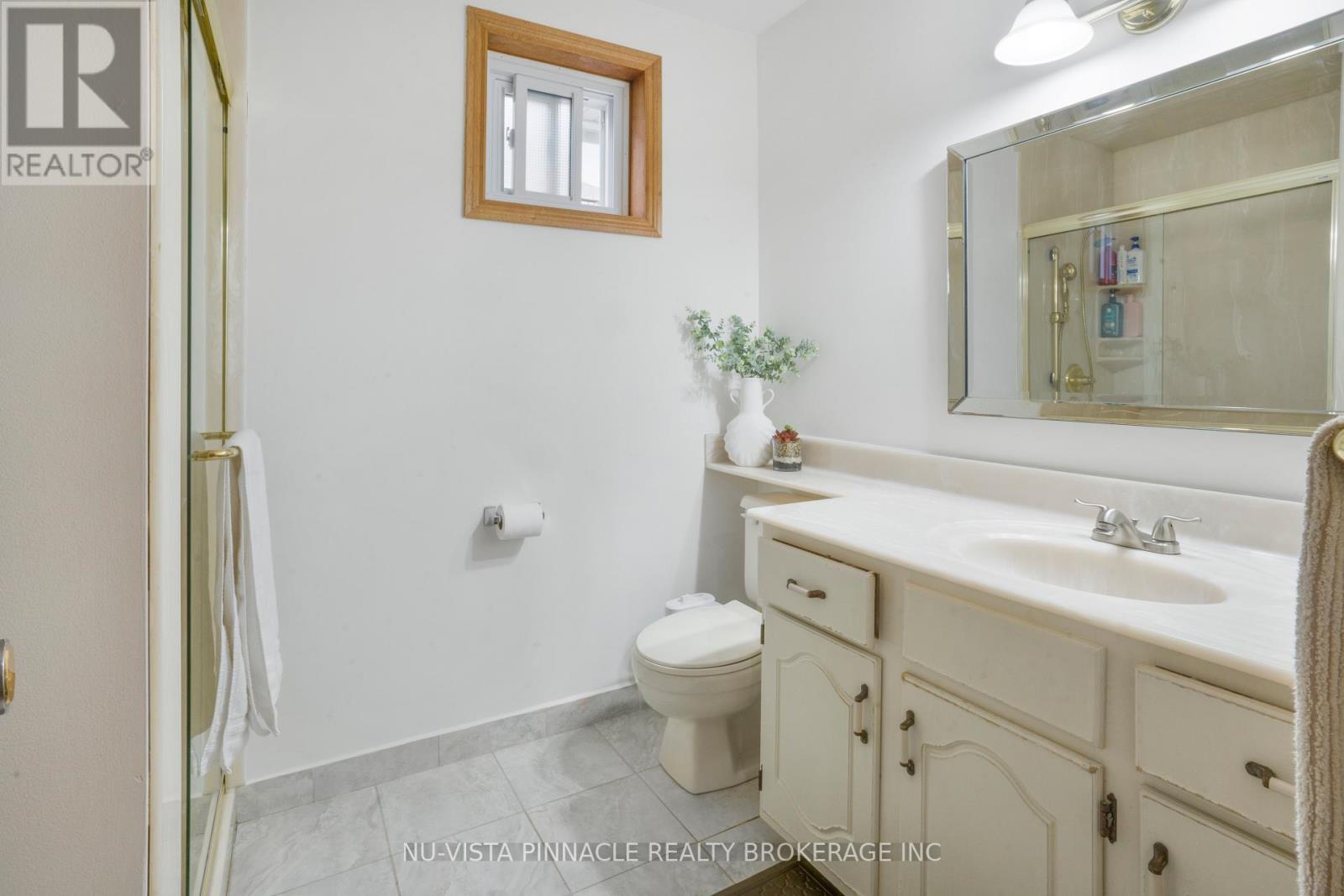 44 Golfdale Crescent, London South, Ontario  N6C 5P2 - Photo 18 - X12927400