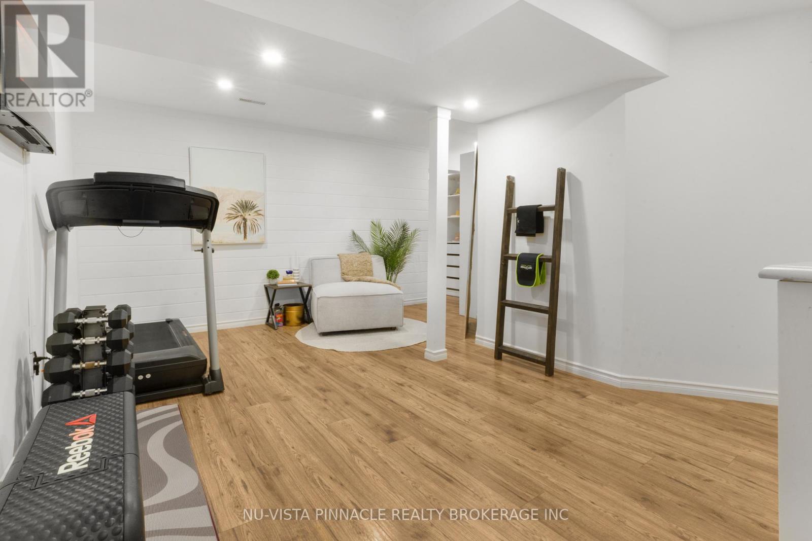 44 Golfdale Crescent, London South, Ontario  N6C 5P2 - Photo 22 - X12927400