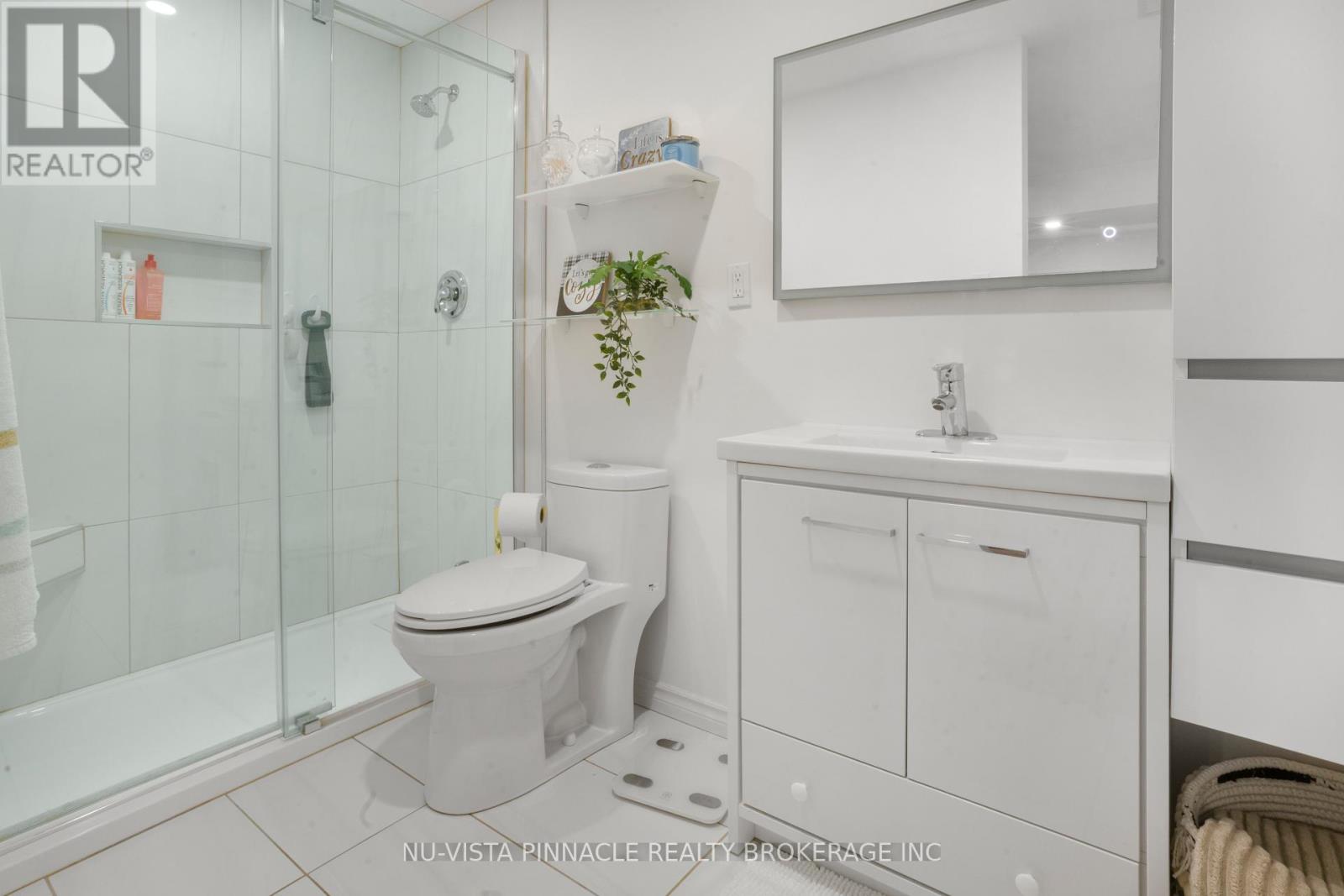 44 Golfdale Crescent, London South, Ontario  N6C 5P2 - Photo 23 - X12927400