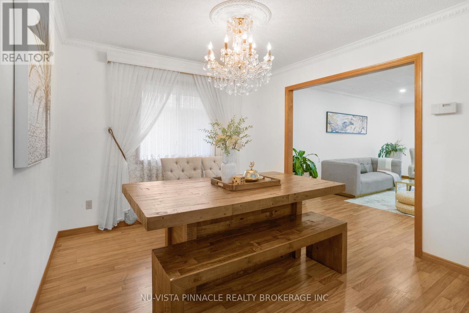 44 Golfdale Crescent, London South, Ontario  N6C 5P2 - Photo 7 - X12927400