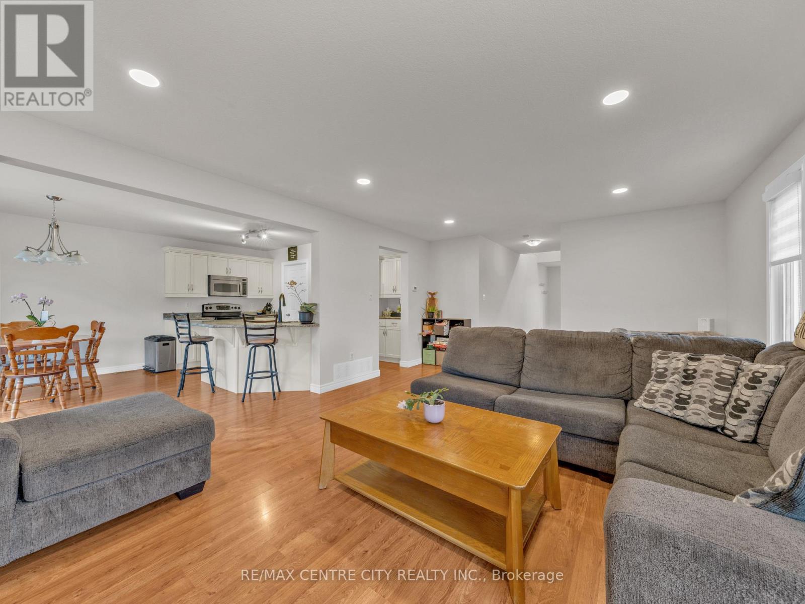 42137 Mcbain Line, Central Elgin, Ontario  N5P 4R1 - Photo 11 - X12927404