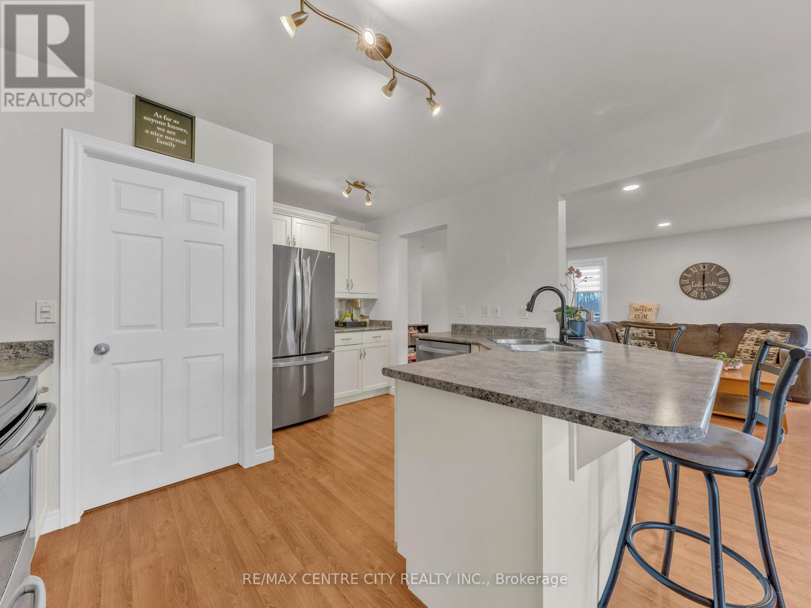 42137 Mcbain Line, Central Elgin, Ontario  N5P 4R1 - Photo 13 - X12927404