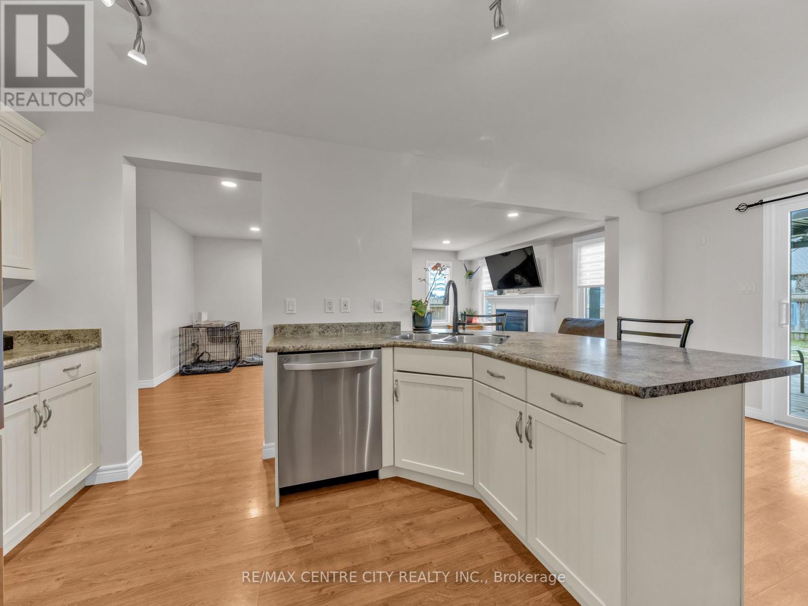 42137 Mcbain Line, Central Elgin, Ontario  N5P 4R1 - Photo 14 - X12927404