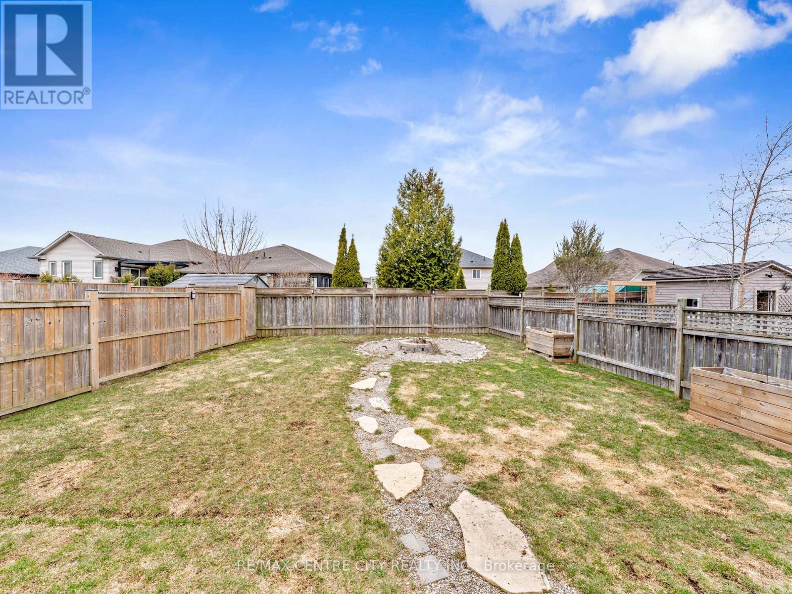 42137 Mcbain Line, Central Elgin, Ontario  N5P 4R1 - Photo 36 - X12927404