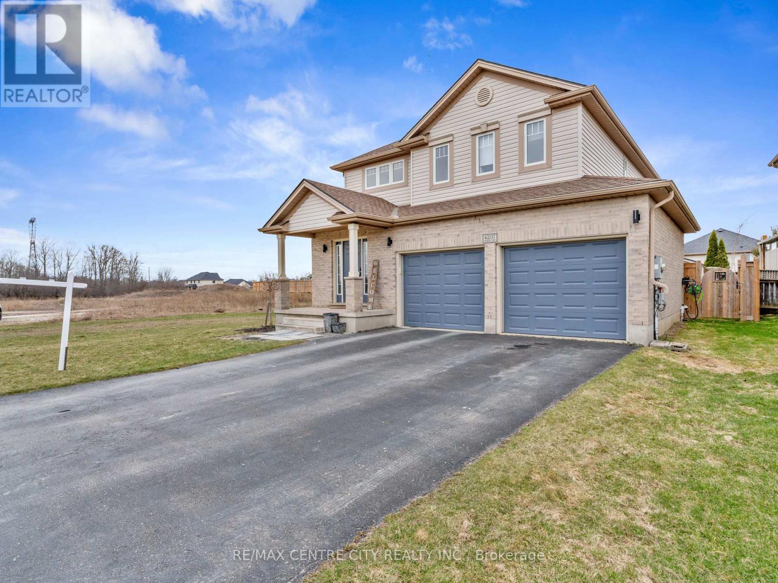 42137 Mcbain Line, Central Elgin, Ontario  N5P 4R1 - Photo 4 - X12927404