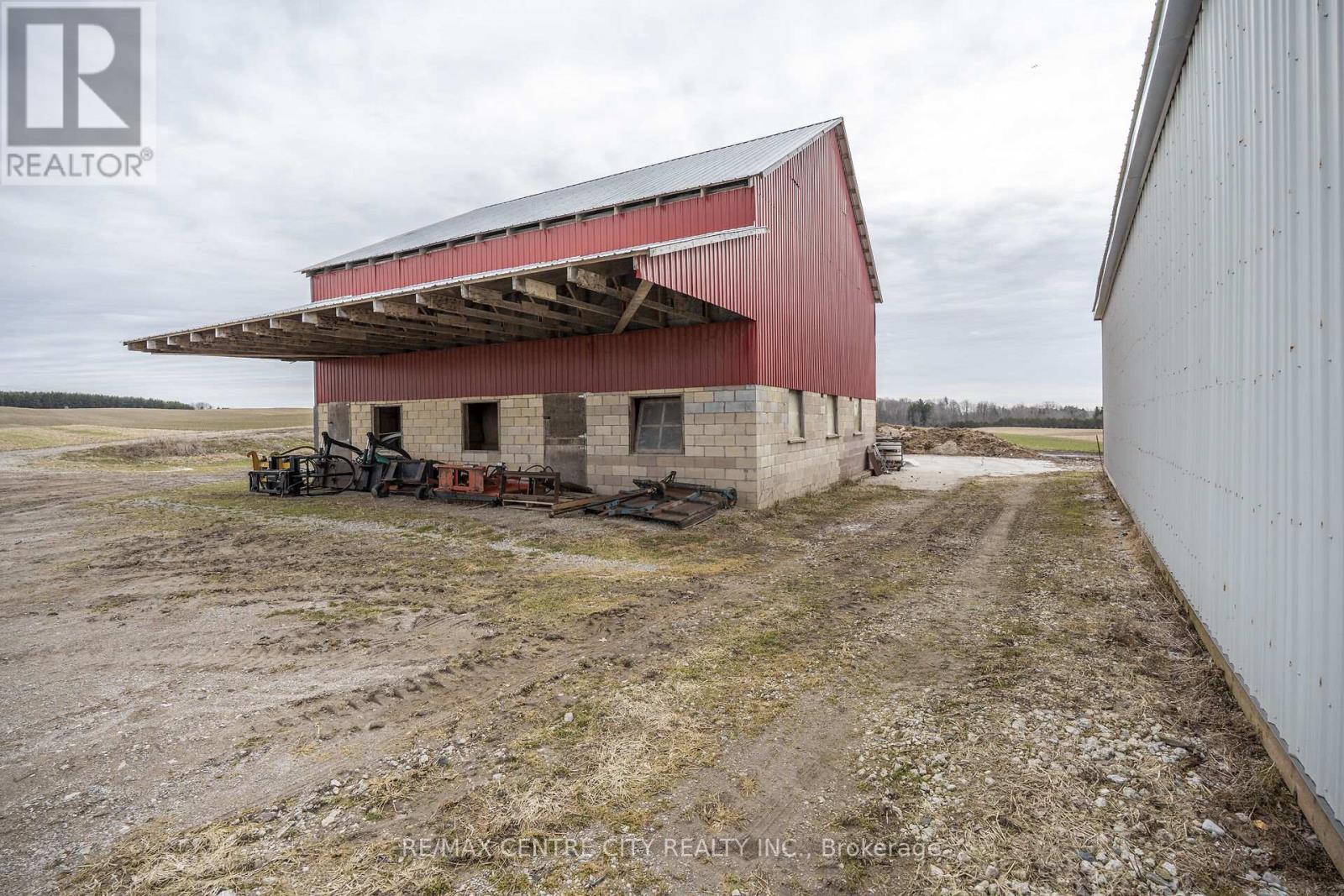 3542 Putnam Road, Thames Centre, Ontario  N0L 1V0 - Photo 14 - X12927412