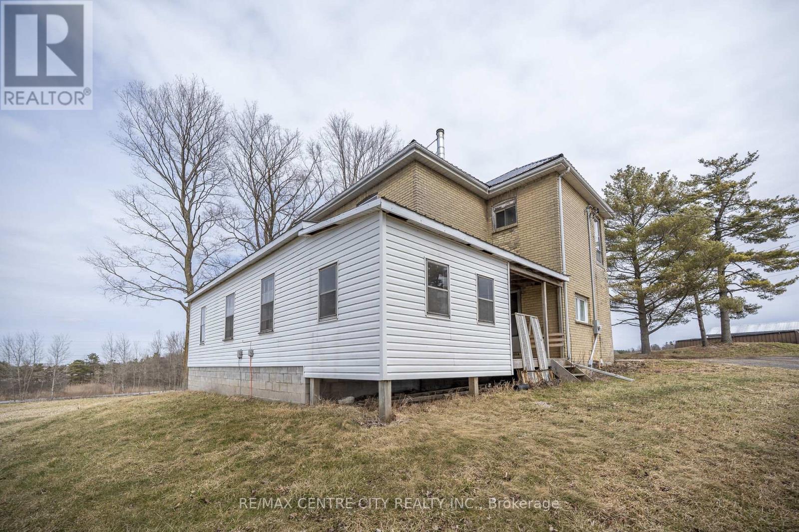 3542 Putnam Road, Thames Centre, Ontario  N0L 1V0 - Photo 25 - X12927412