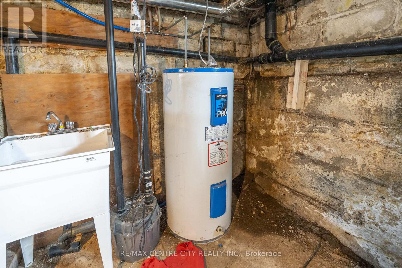 3542 Putnam Road, Thames Centre, Ontario  N0L 1V0 - Photo 43 - X12927412