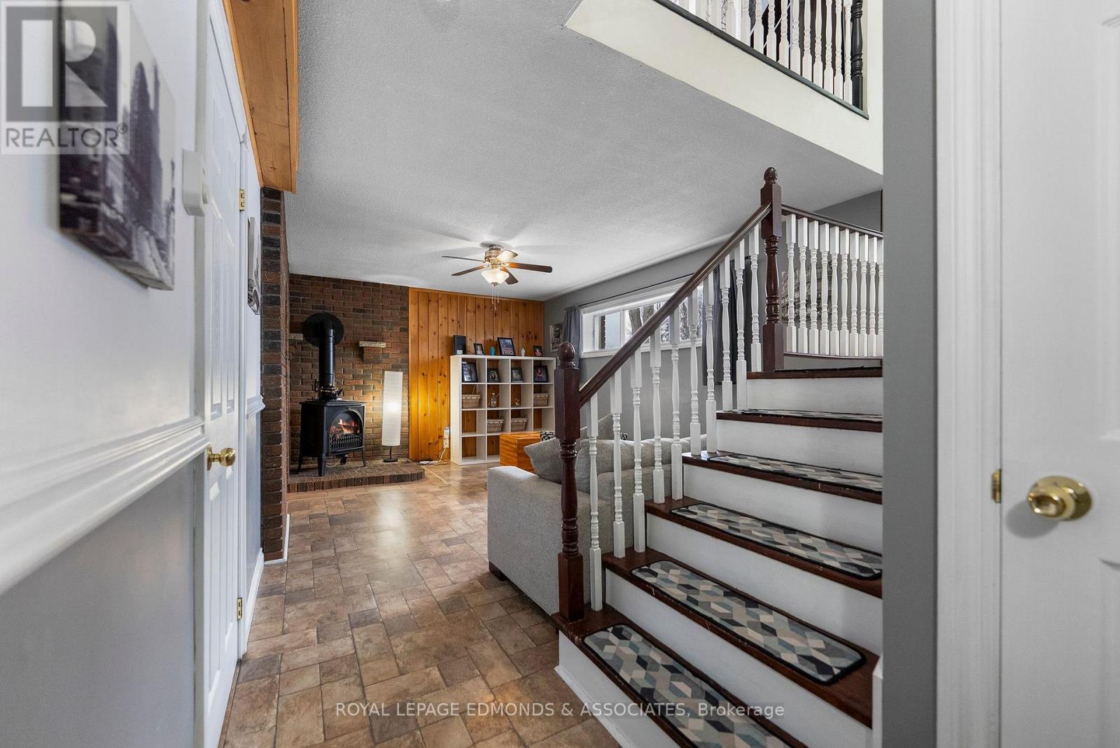 95 Spruce Street E, Petawawa, Ontario  K8H 3H7 - Photo 20 - X12927428