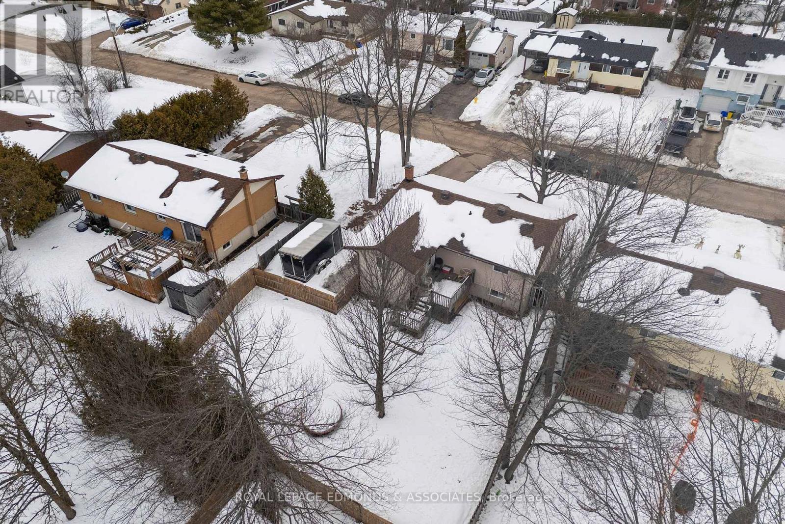 95 Spruce Street E, Petawawa, Ontario  K8H 3H7 - Photo 36 - X12927428