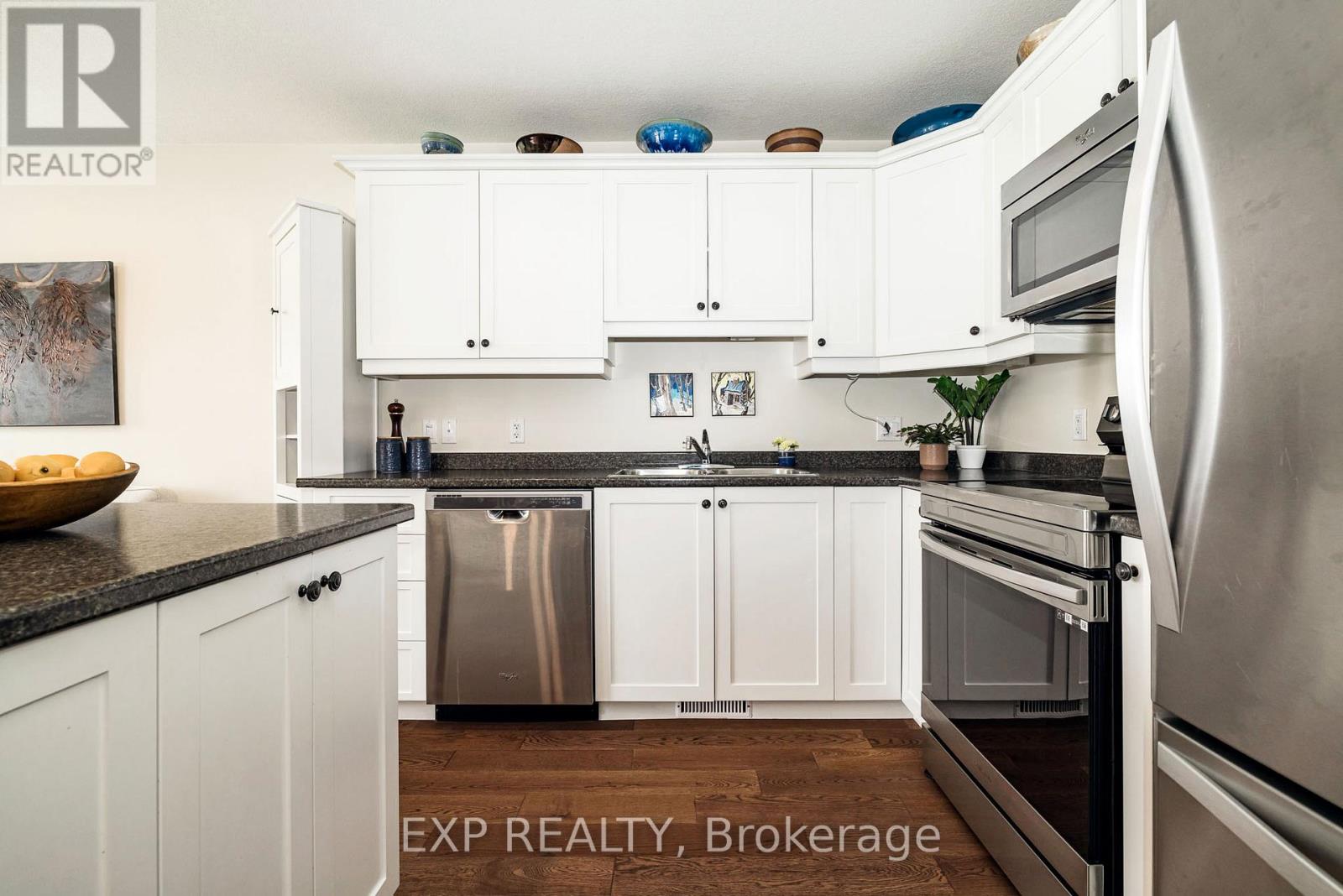 526 Stanley Brothers Street, Mississippi Mills, Ontario  K0A 1A0 - Photo 16 - X12927406