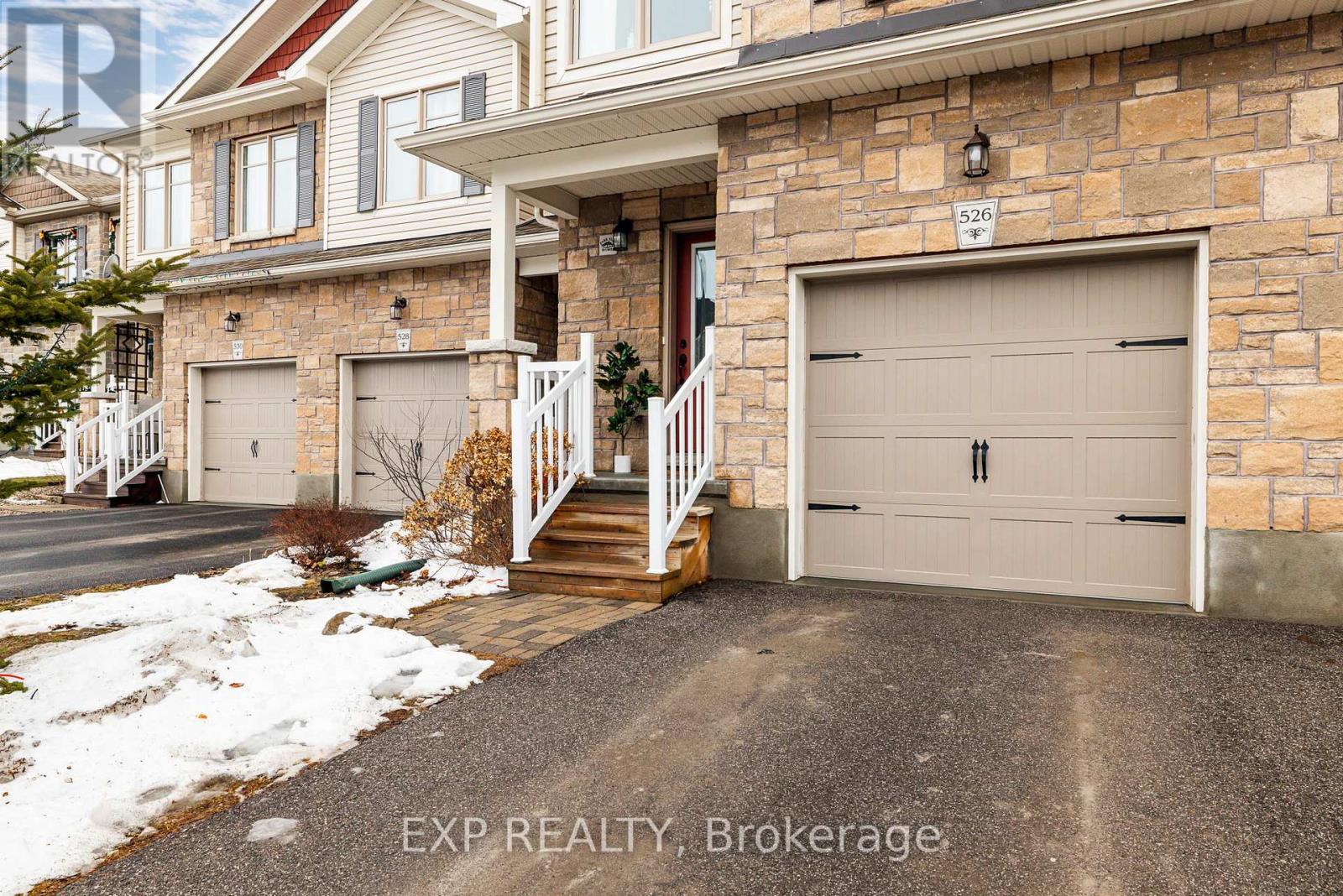 526 Stanley Brothers Street, Mississippi Mills, Ontario  K0A 1A0 - Photo 2 - X12927406