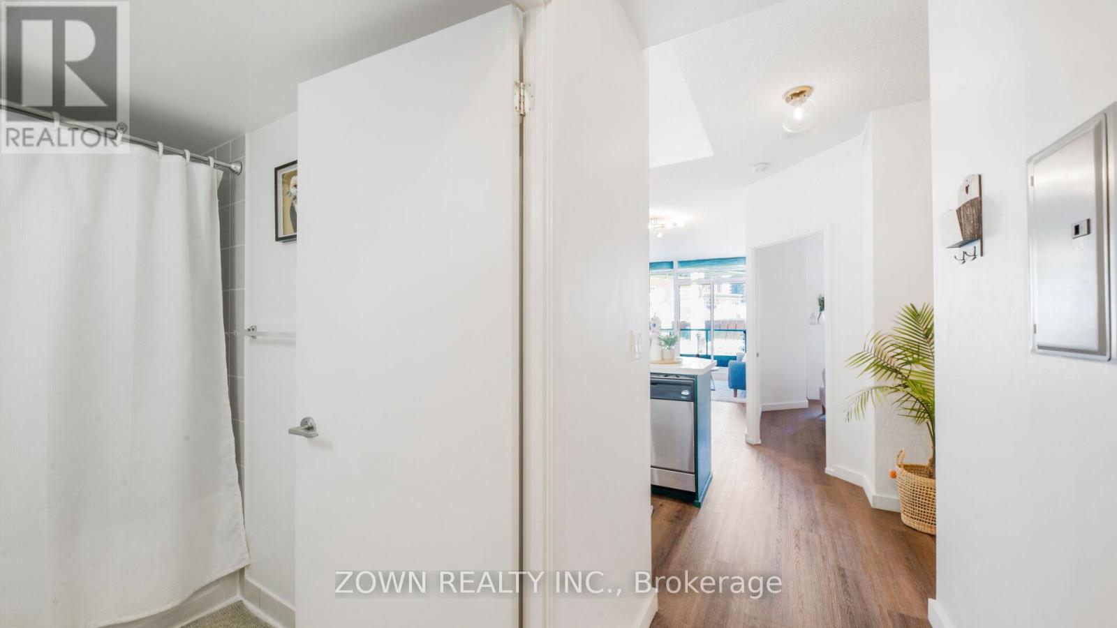 220 - 231 Fort York Boulevard, Toronto, Ontario  M5V 1B2 - Photo 14 - C12927414