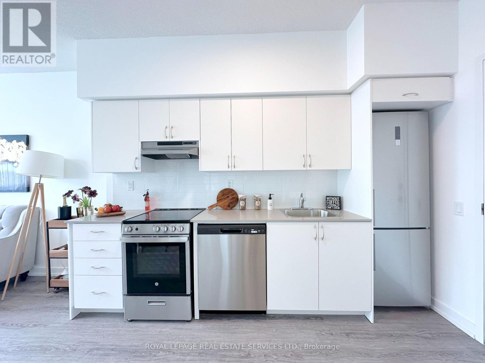 207 - 2 River Plate Street, Ajax, Ontario  L1S 0G6 - Photo 4 - E12927426