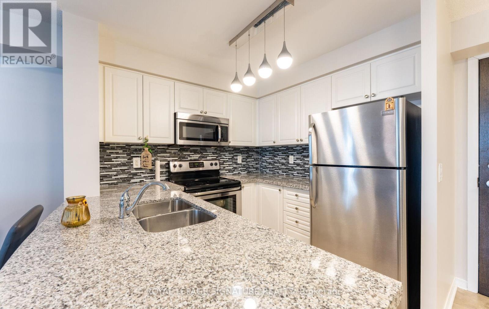 608 - 3 Michael Power Place, Toronto, Ontario  M9A 0A2 - Photo 12 - W12917282