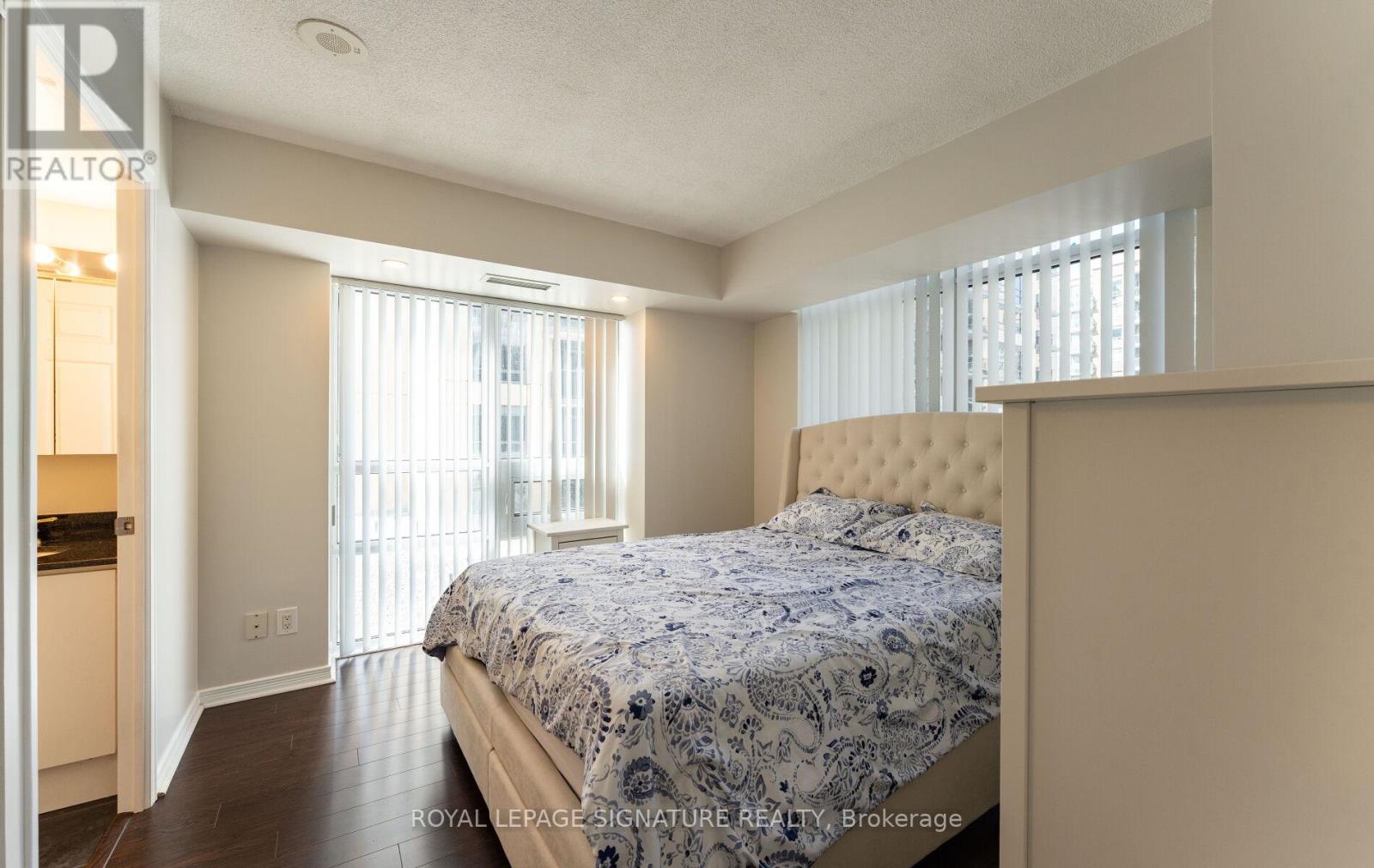 608 - 3 Michael Power Place, Toronto, Ontario  M9A 0A2 - Photo 16 - W12917282