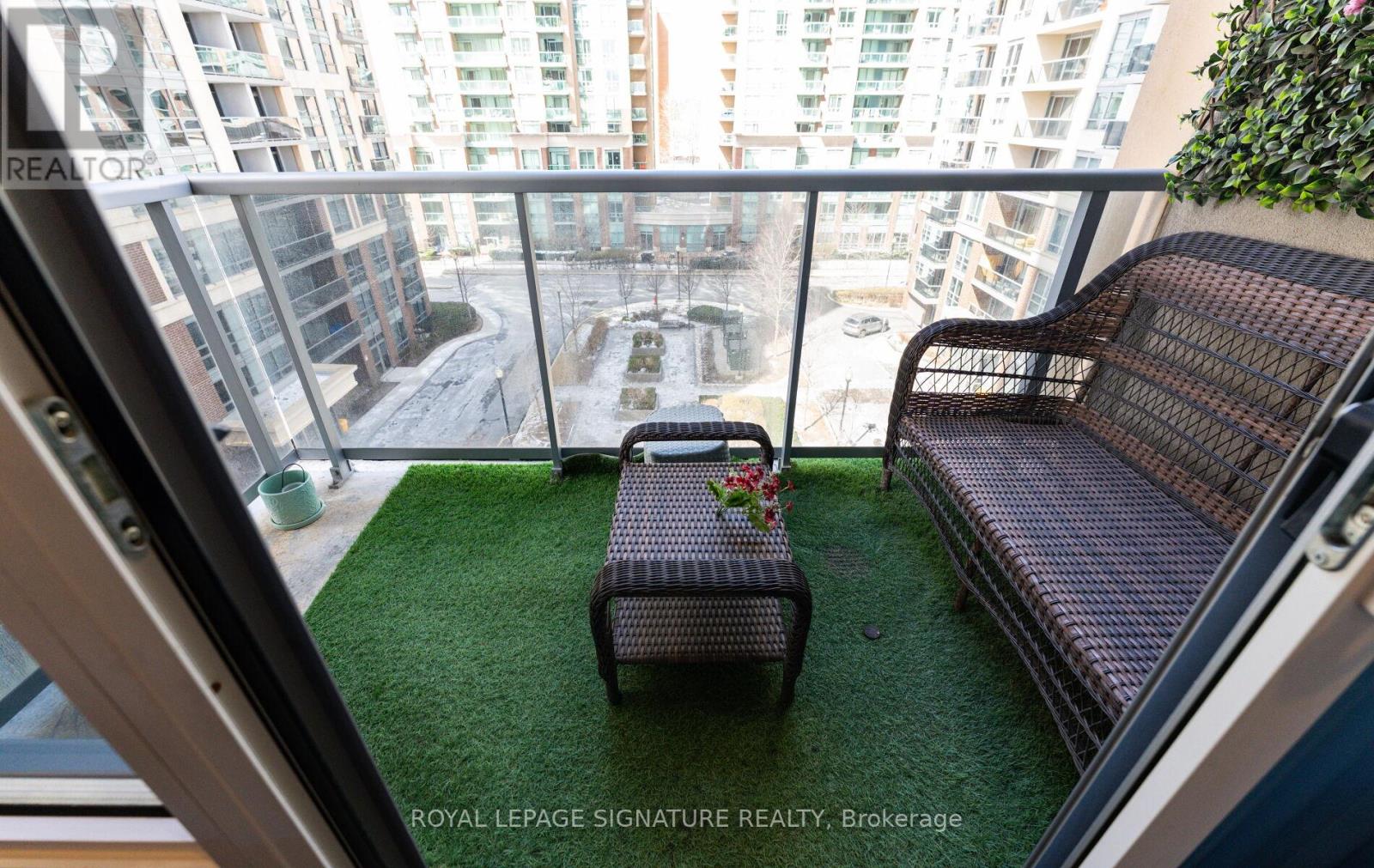 608 - 3 Michael Power Place, Toronto, Ontario  M9A 0A2 - Photo 24 - W12917282
