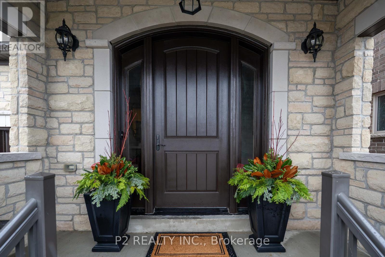 10 King Boulevard, King, Ontario  L7B 0P4 - Photo 3 - N12927370