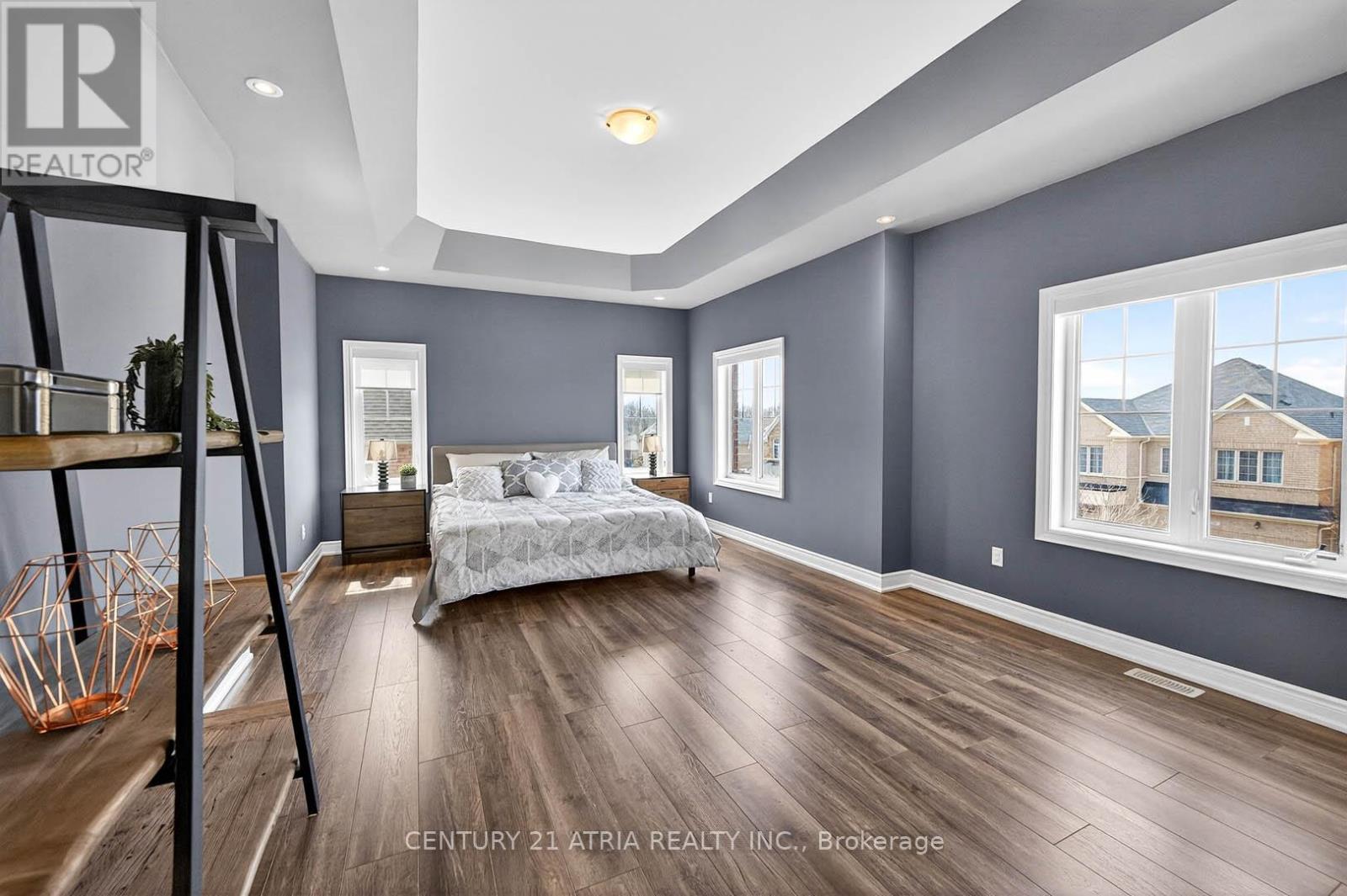 29 Rothwell Street, Aurora, Ontario  L4G 0V6 - Photo 14 - N12927402