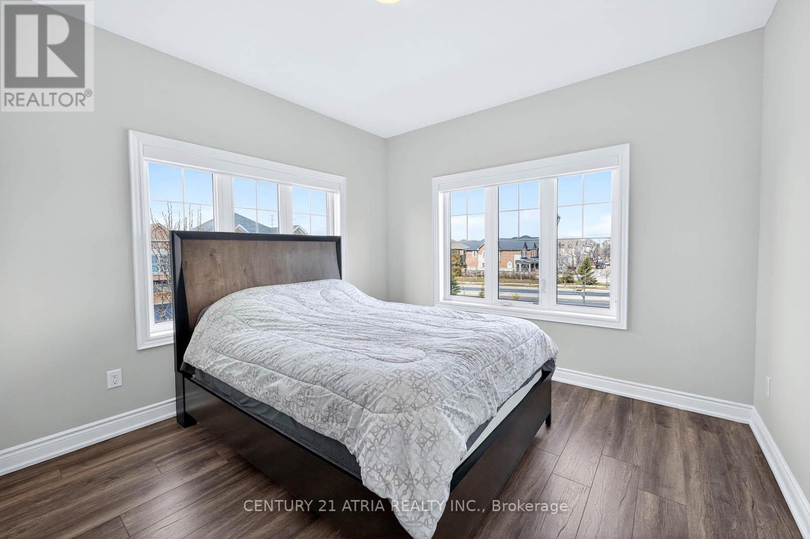 29 Rothwell Street, Aurora, Ontario  L4G 0V6 - Photo 23 - N12927402