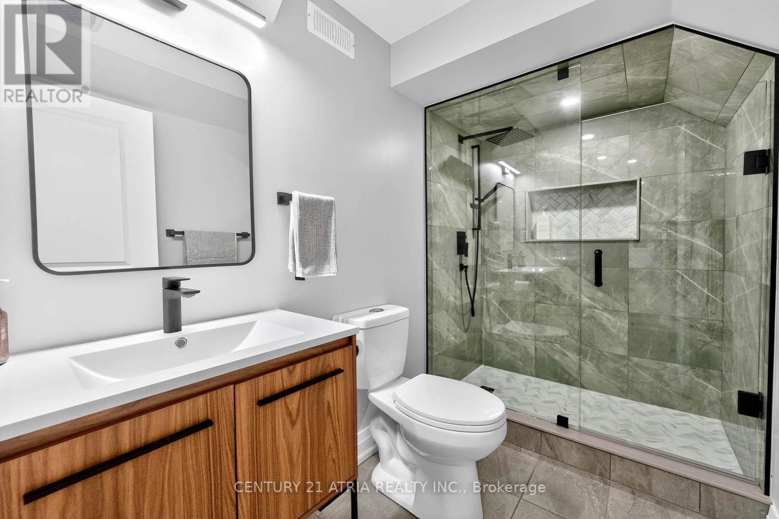 29 Rothwell Street, Aurora, Ontario  L4G 0V6 - Photo 31 - N12927402