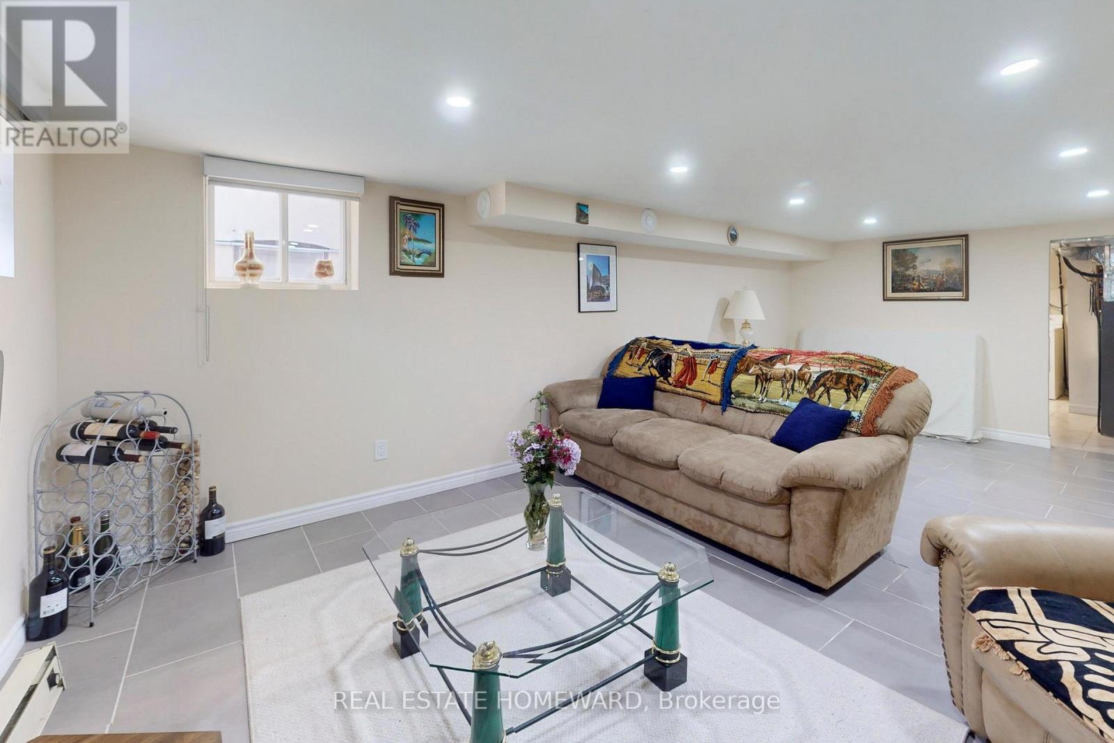 87 Guestville Avenue, Toronto, Ontario  M6N 4N5 - Photo 33 - W12927376