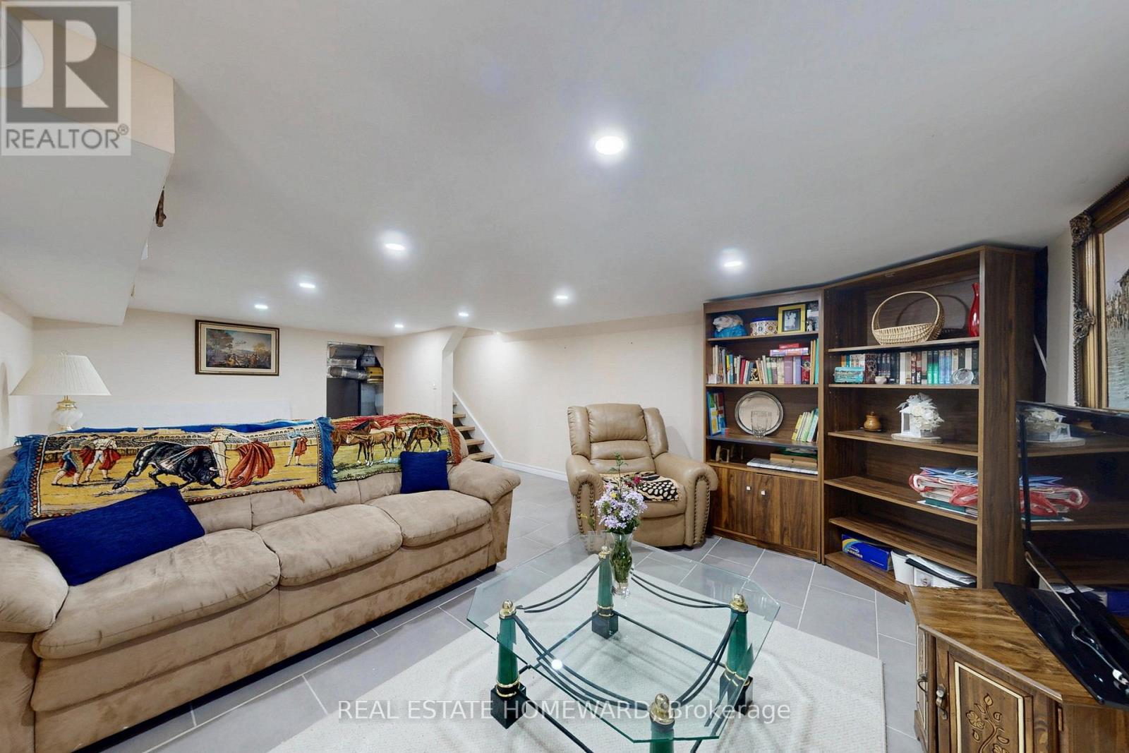 87 Guestville Avenue, Toronto, Ontario  M6N 4N5 - Photo 34 - W12927376