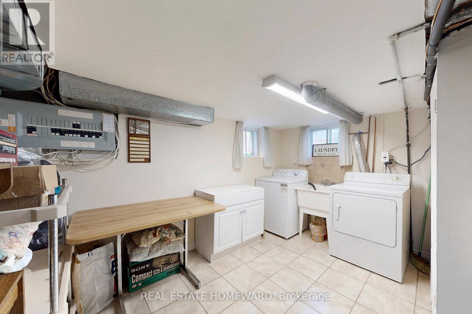 87 Guestville Avenue, Toronto, Ontario  M6N 4N5 - Photo 35 - W12927376