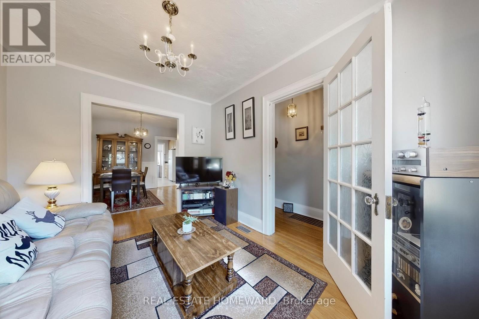 87 Guestville Avenue, Toronto, Ontario  M6N 4N5 - Photo 6 - W12927376