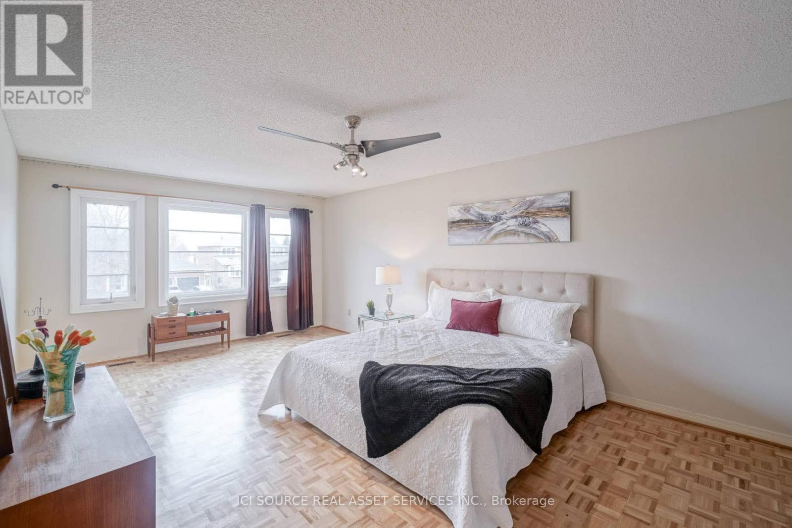 Upper - 5668 Turney Drive, Mississauga, Ontario  L5M 4Y9 - Photo 15 - W12927394