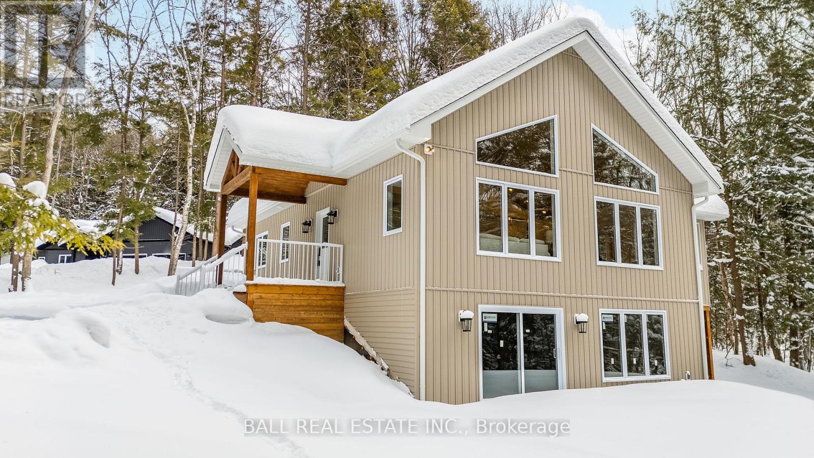 180 Lakeview Street, Dysart Et Al, Ontario  K0M 1S0 - Photo 1 - X12763098