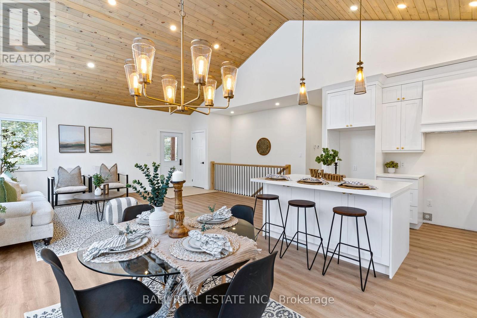 180 Lakeview Street, Dysart Et Al, Ontario  K0M 1S0 - Photo 12 - X12763098