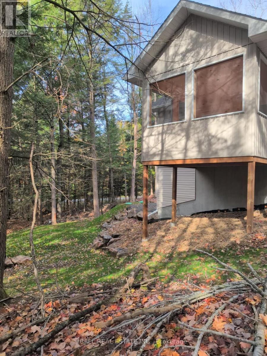 180 Lakeview Street, Dysart Et Al, Ontario  K0M 1S0 - Photo 35 - X12763098