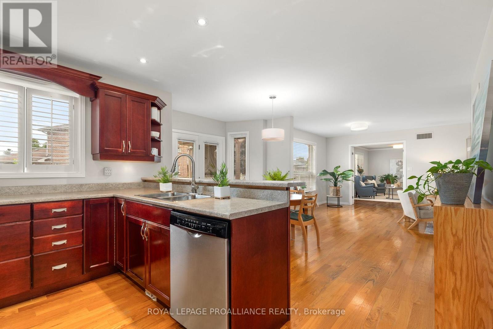 8 Linden Lane, Belleville, Ontario  K8N 5W9 - Photo 17 - X12926518