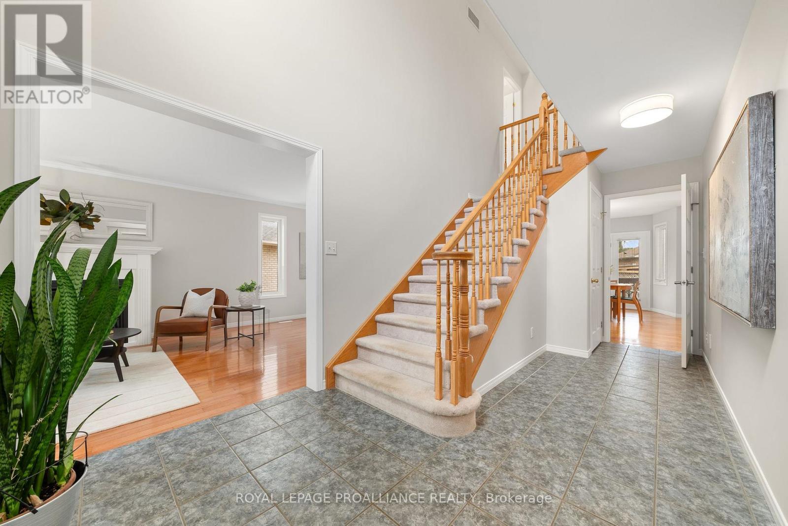 8 Linden Lane, Belleville, Ontario  K8N 5W9 - Photo 8 - X12926518