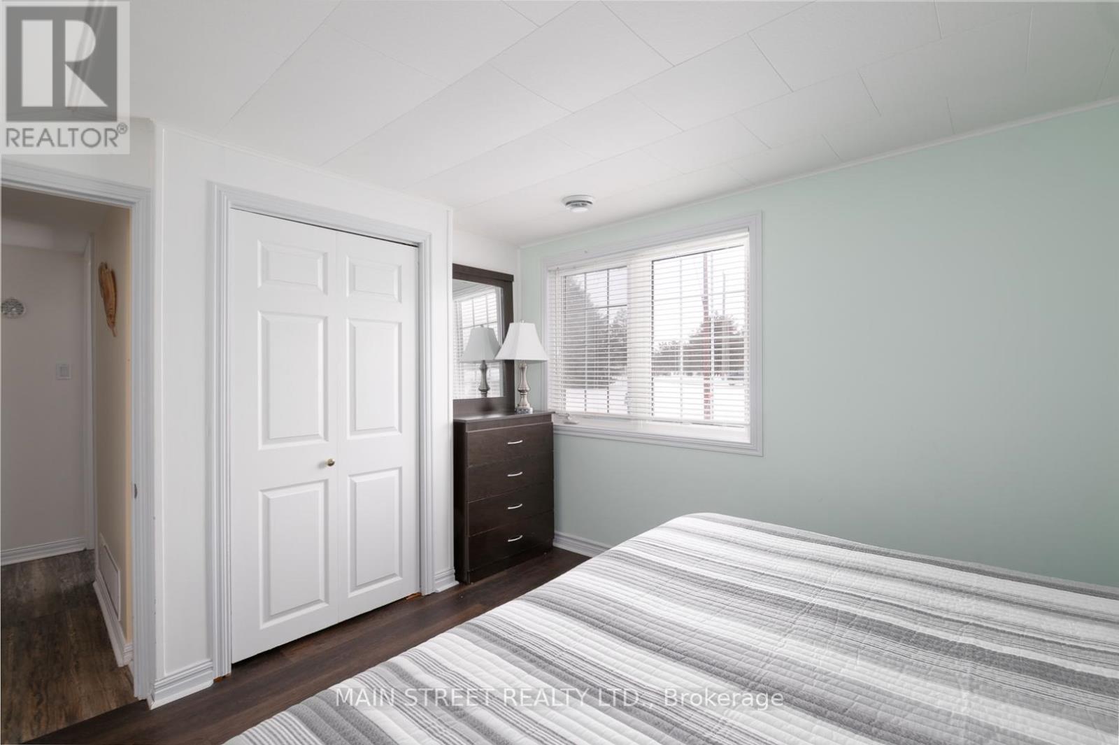 35 Peats Point Road, Prince Edward County, Ontario  K8N 4Z7 - Photo 18 - X12927364