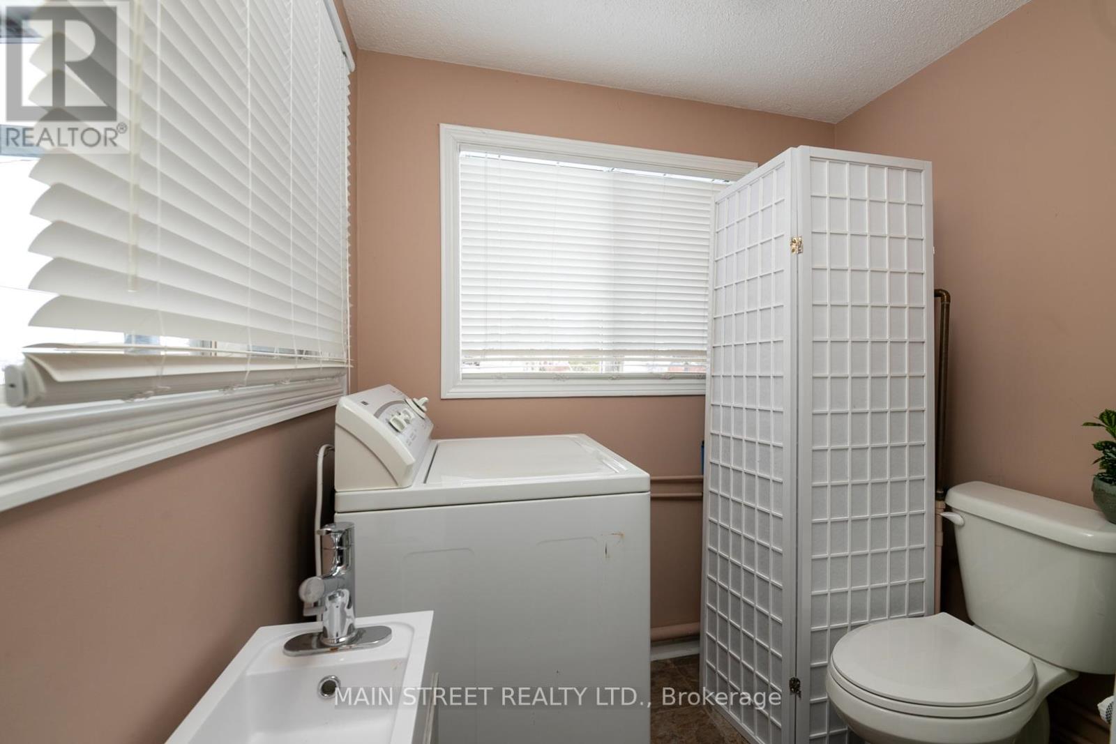 35 Peats Point Road, Prince Edward County, Ontario  K8N 4Z7 - Photo 25 - X12927364