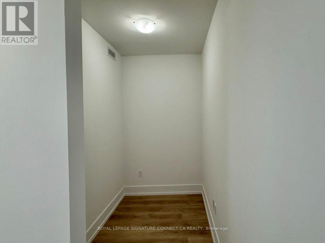 804 - 206 King Street W, Hamilton, Ontario  L8P 1A5 - Photo 7 - X12927378