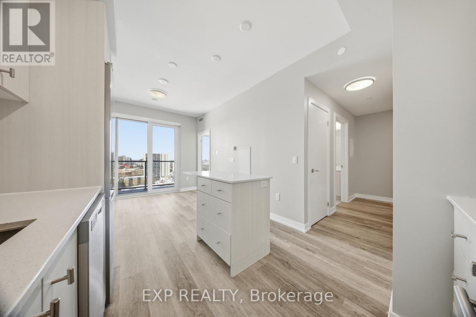 1810 - 15 Wellington Street S, Kitchener, Ontario  N2G 0E4 - Photo 15 - X12927388