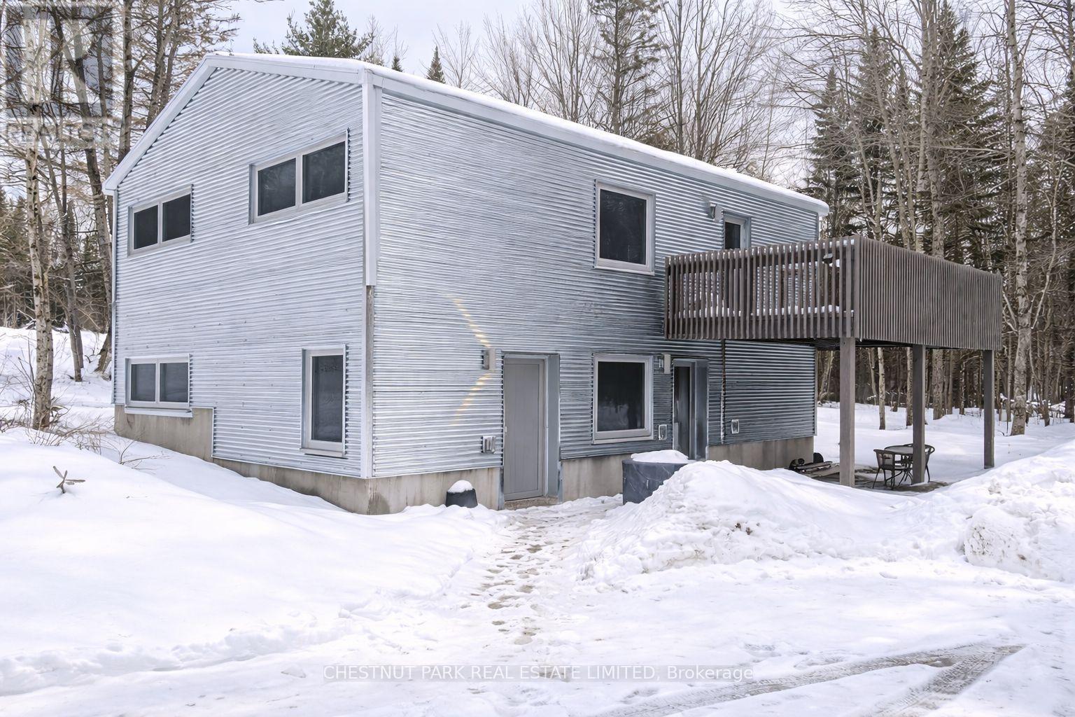 3044 GLAMORGAN ROAD, Highlands East, Ontario
