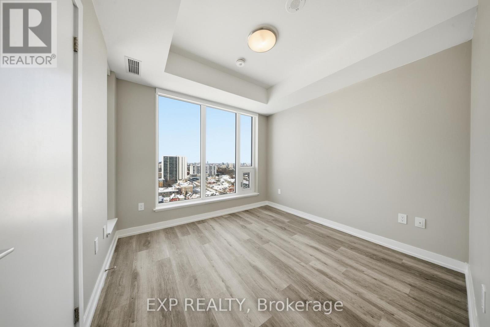 1810 - 15 Wellington Street S, Kitchener, Ontario  N2G 0E4 - Photo 19 - X12927392