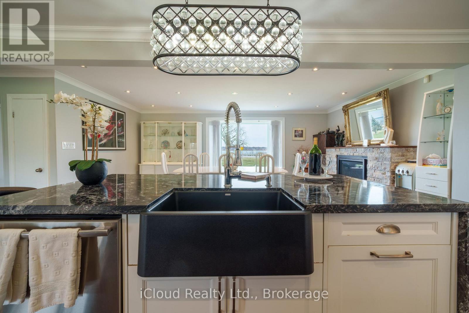 4099 Niagara Parkway, Fort Erie, Ontario  L0S 1S0 - Photo 12 - X12927418